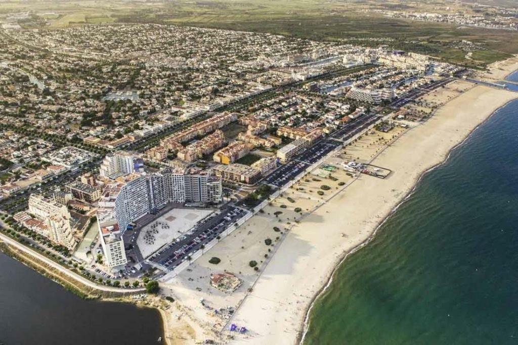 Holidays Port Ducal 3 Jacuzzi * Empuriabrava